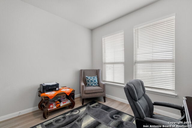 Image 4 of 20 For 5806 Larkspur