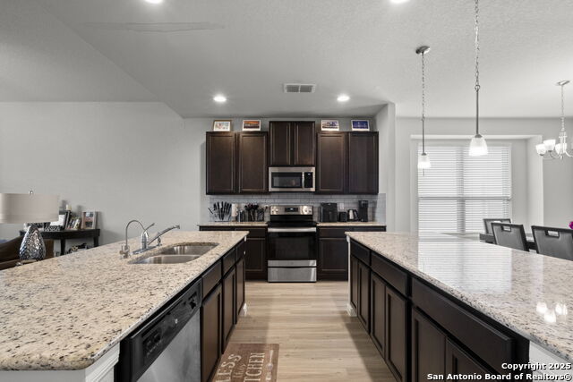 Image 8 of 20 For 5806 Larkspur