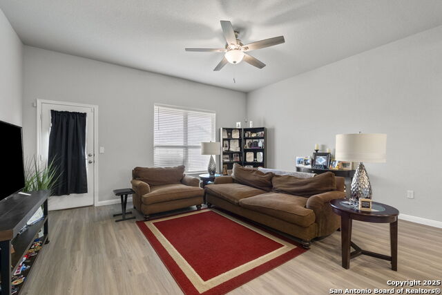 Image 9 of 20 For 5806 Larkspur