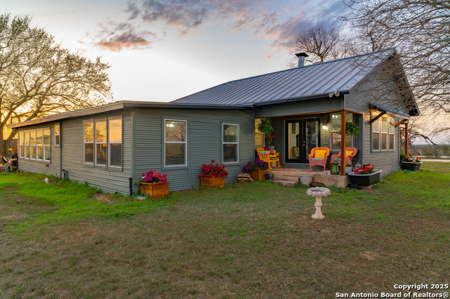 Image 41 of 48 For 7150 Linne  