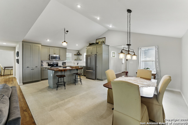 Image 10 of 45 For 366 Arrow