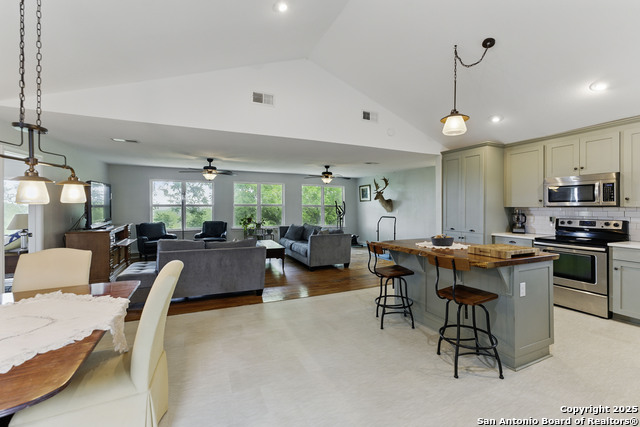 Image 13 of 45 For 366 Arrow