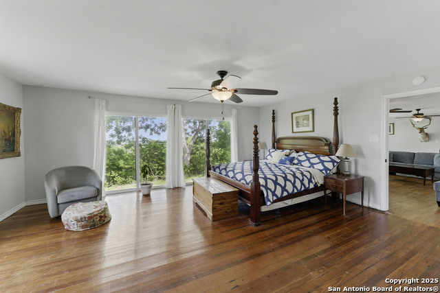 Image 18 of 45 For 366 Arrow