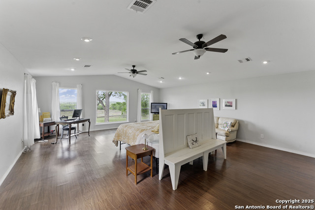 Image 24 of 45 For 366 Arrow