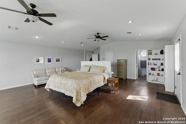 Image 28 of 45 For 366 Arrow