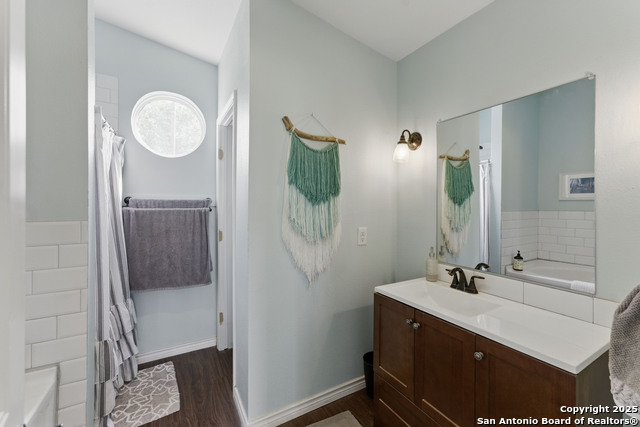 Image 29 of 45 For 366 Arrow