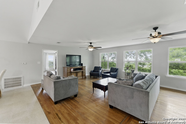 Image 6 of 45 For 366 Arrow