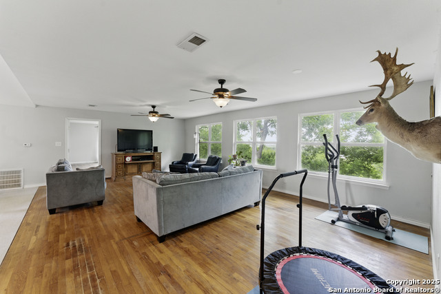 Image 7 of 45 For 366 Arrow