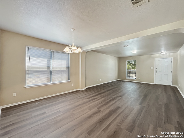 Listing photo id 2 for 1754 Barking Wolf
