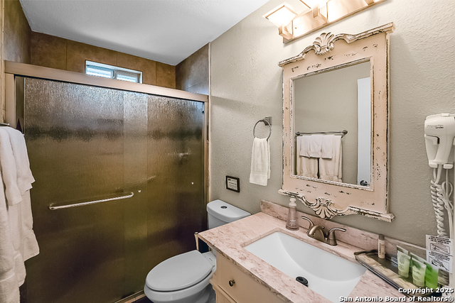 Listing photo id 24 for 707 Park Shores