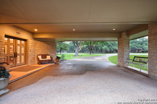 Image 6 of 43 For 8 Trophy Ln  