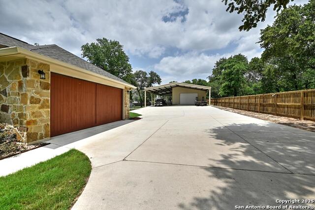 Image 27 of 40 For 264 Cibolo Ridge