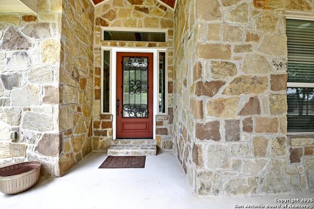 Image 3 of 40 For 264 Cibolo Ridge