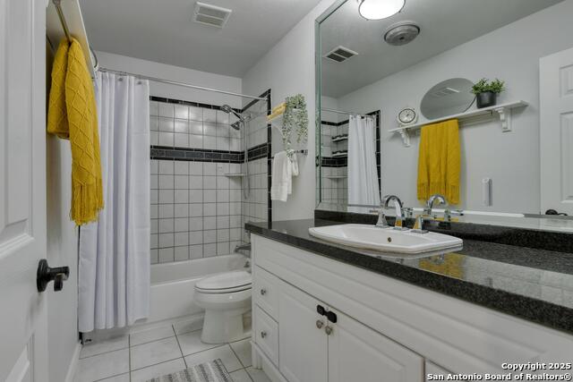 Image 16 of 43 For 2215 Shady Rock Circle
