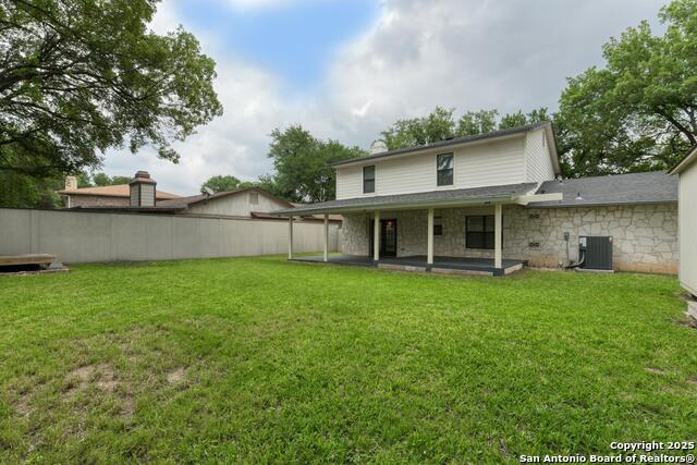 Image 22 of 43 For 2215 Shady Rock Circle