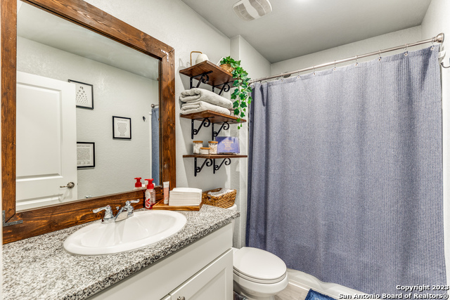Image 10 of 12 For 13119 Ashworth Blvd