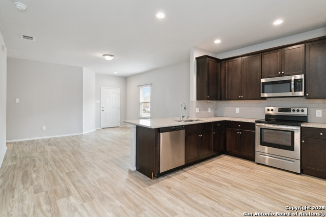 Image 15 of 32 For 3305 Ridge Place