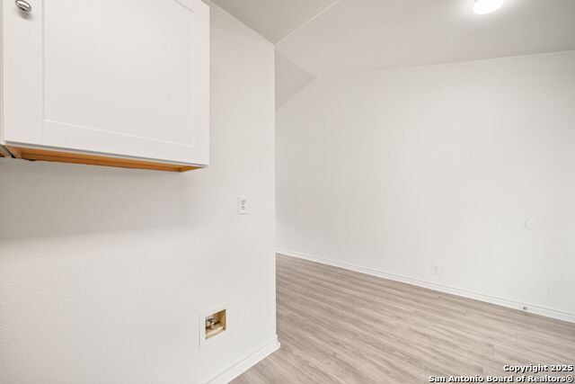 Image 12 of 31 For 9140 Timber Path  3101