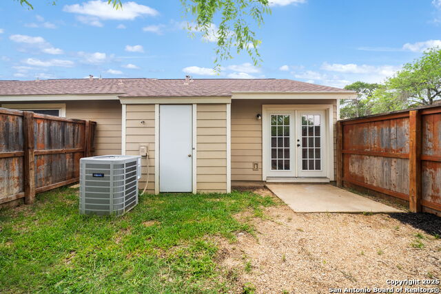 Image 18 of 31 For 9140 Timber Path  3101