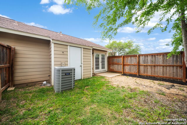 Image 19 of 31 For 9140 Timber Path  3101