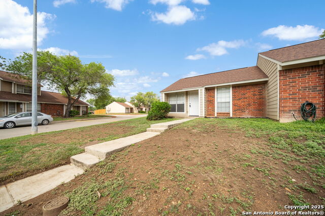Image 2 of 31 For 9140 Timber Path  3101