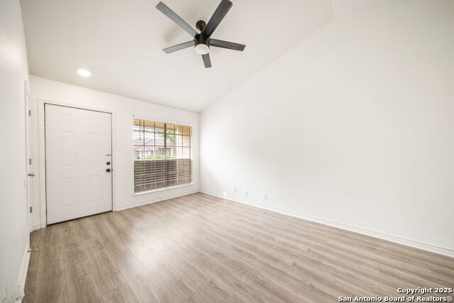 Image 6 of 31 For 9140 Timber Path  3101