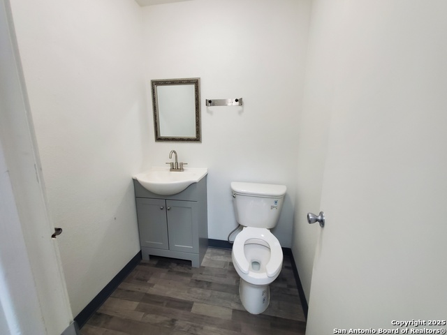 Listing photo id 1 for 12045 Us Highway 87 4