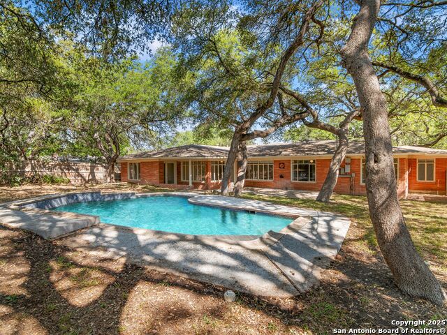 Details for 522 Woodcrest, San Antonio, TX 78209