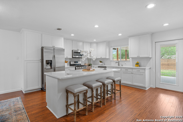 Image 9 of 29 For 111 Lemonwood