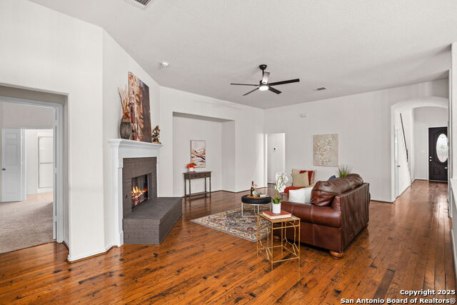 Listing photo id 11 for 15807 Socorro