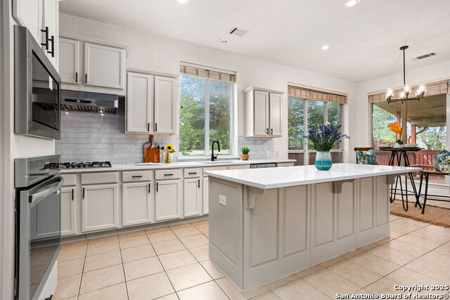 Listing photo id 15 for 15807 Socorro