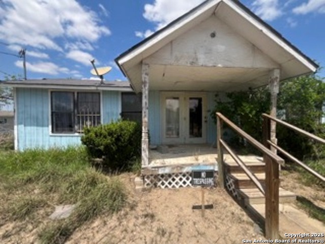Image 2 of 16 For 938 Avenue I