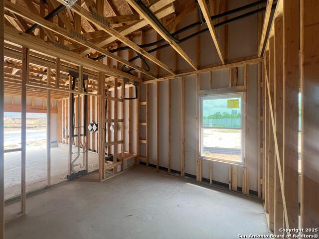 Image 18 of 32 For 9901 Paseo Post Pl.
