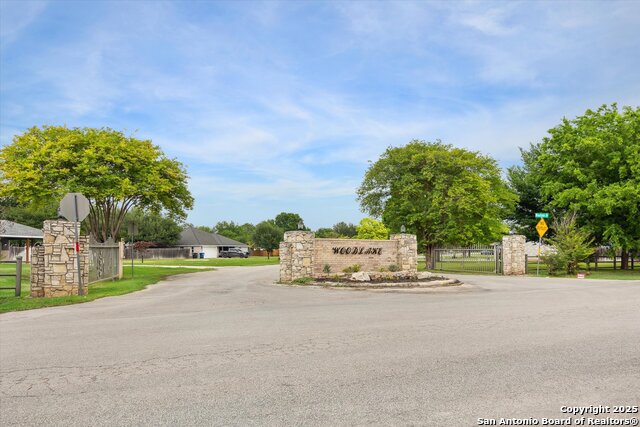 Image 44 of 44 For 640 Woodlake