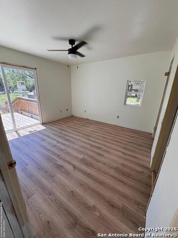 Listing photo id 13 for 354 Paradise
