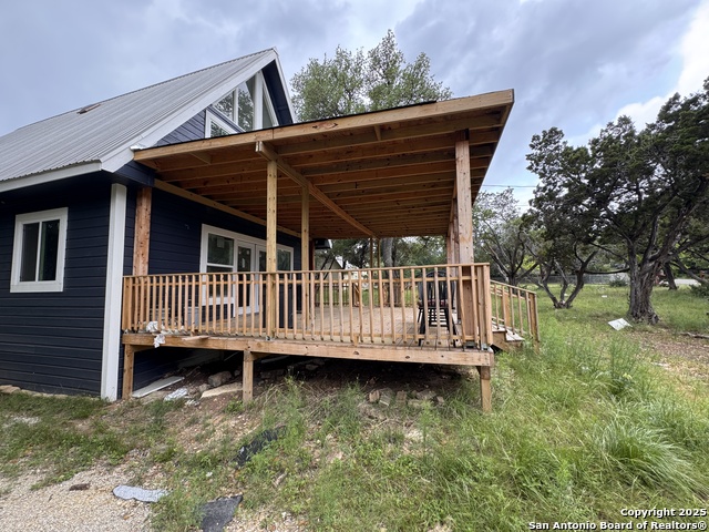 Listing photo id 1 for 354 Paradise
