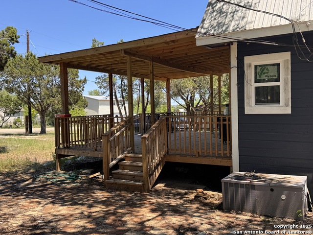 Listing photo id 2 for 354 Paradise