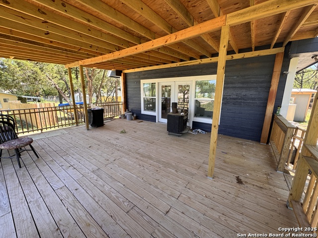 Listing photo id 3 for 354 Paradise