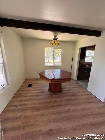 Listing photo id 5 for 354 Paradise