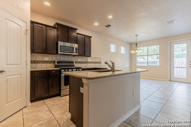 Image 10 of 34 For 21727 Andrews