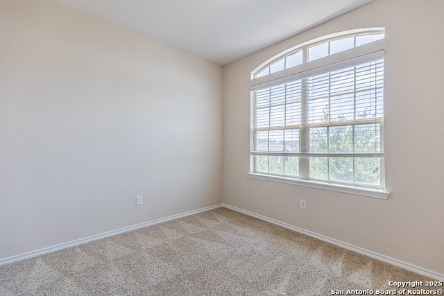 Image 17 of 34 For 21727 Andrews