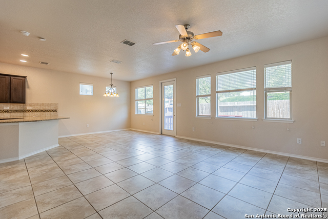 Image 4 of 34 For 21727 Andrews