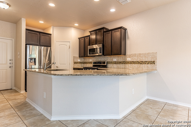 Image 9 of 34 For 21727 Andrews