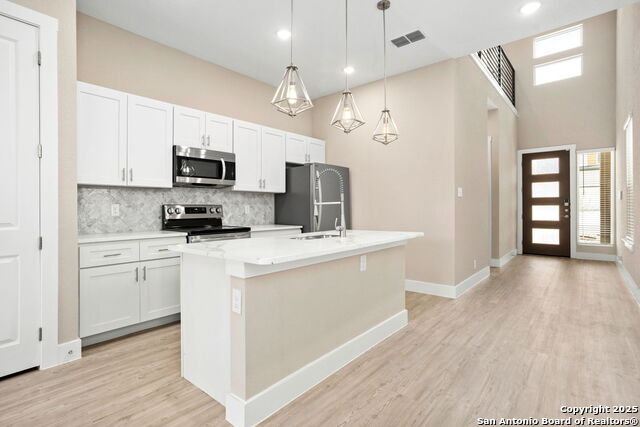 Listing photo id 9 for 11823 Zarkava