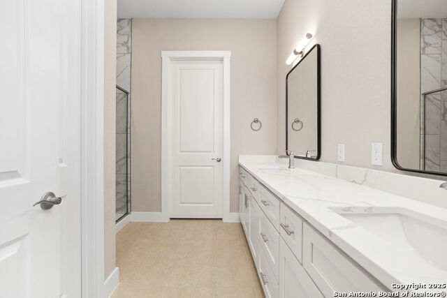 Listing photo id 15 for 11823 Zarkava