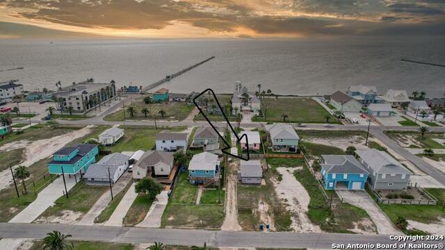 Image 4 of 21 For 820 Magnolia