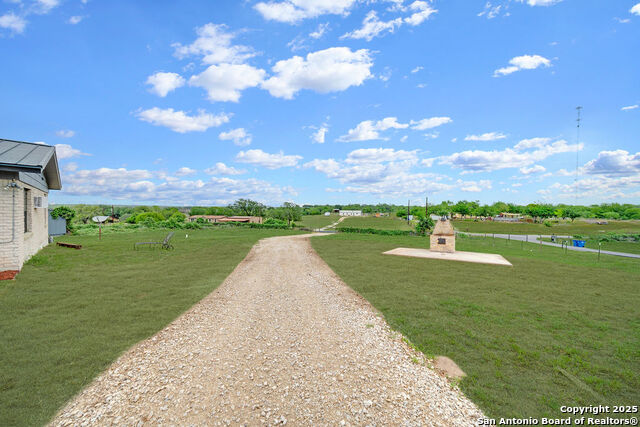 Image 21 of 27 For 609 County Road 301