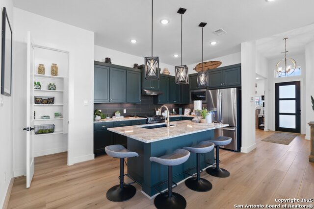 Image 3 of 11 For 3708 Moru Oak Drive