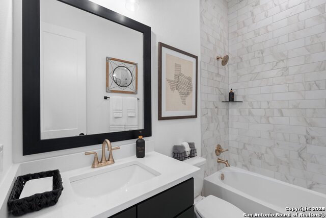 Image 7 of 11 For 3708 Moru Oak Drive