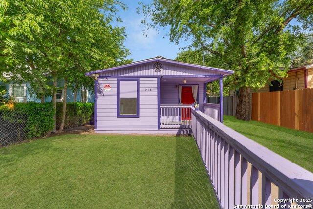 Image 2 of 14 For 918 Hamilton Ave S